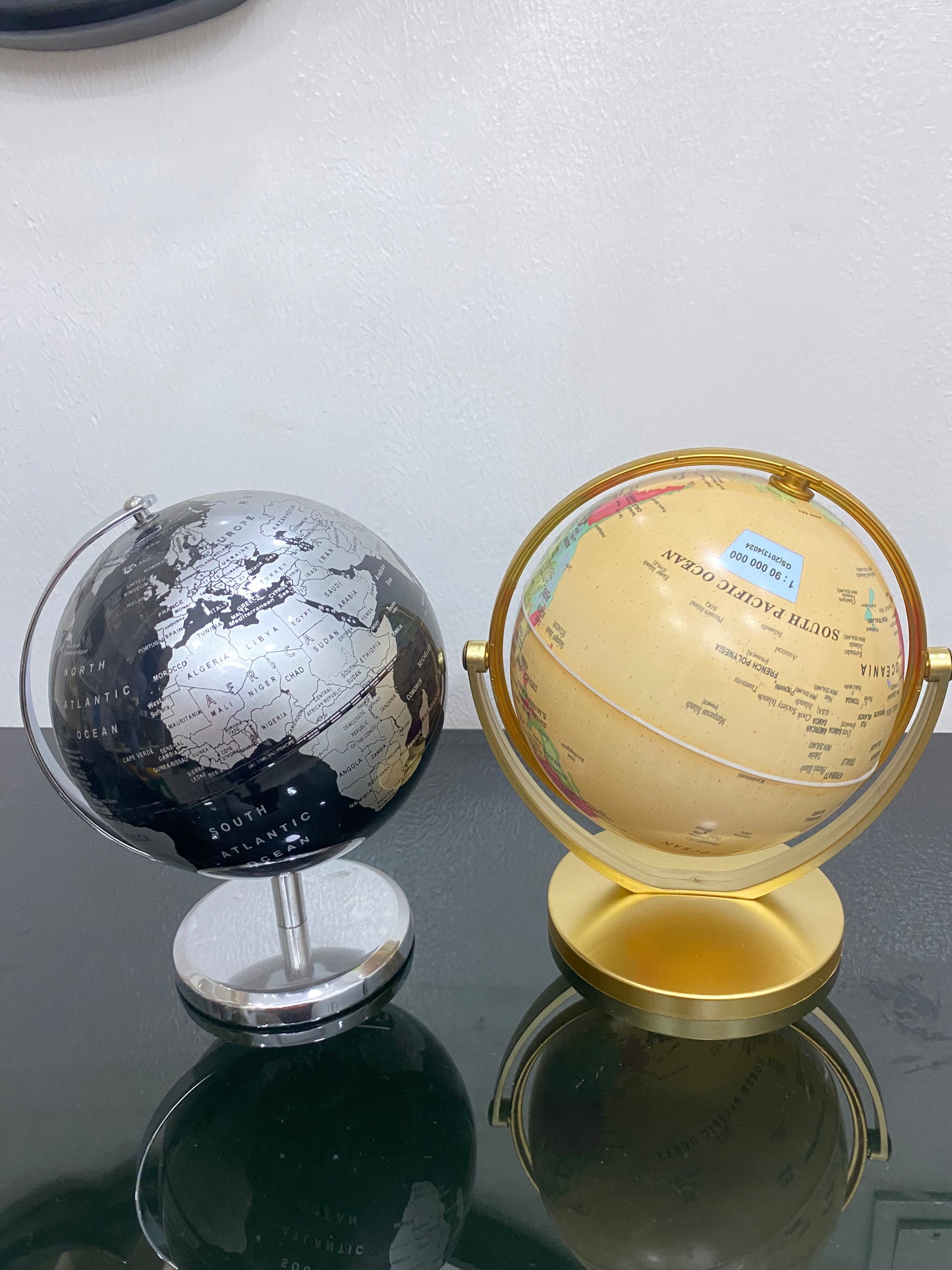 Globe decor