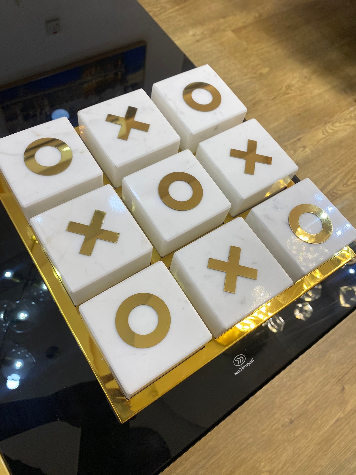 Luxury marble tic tac decor