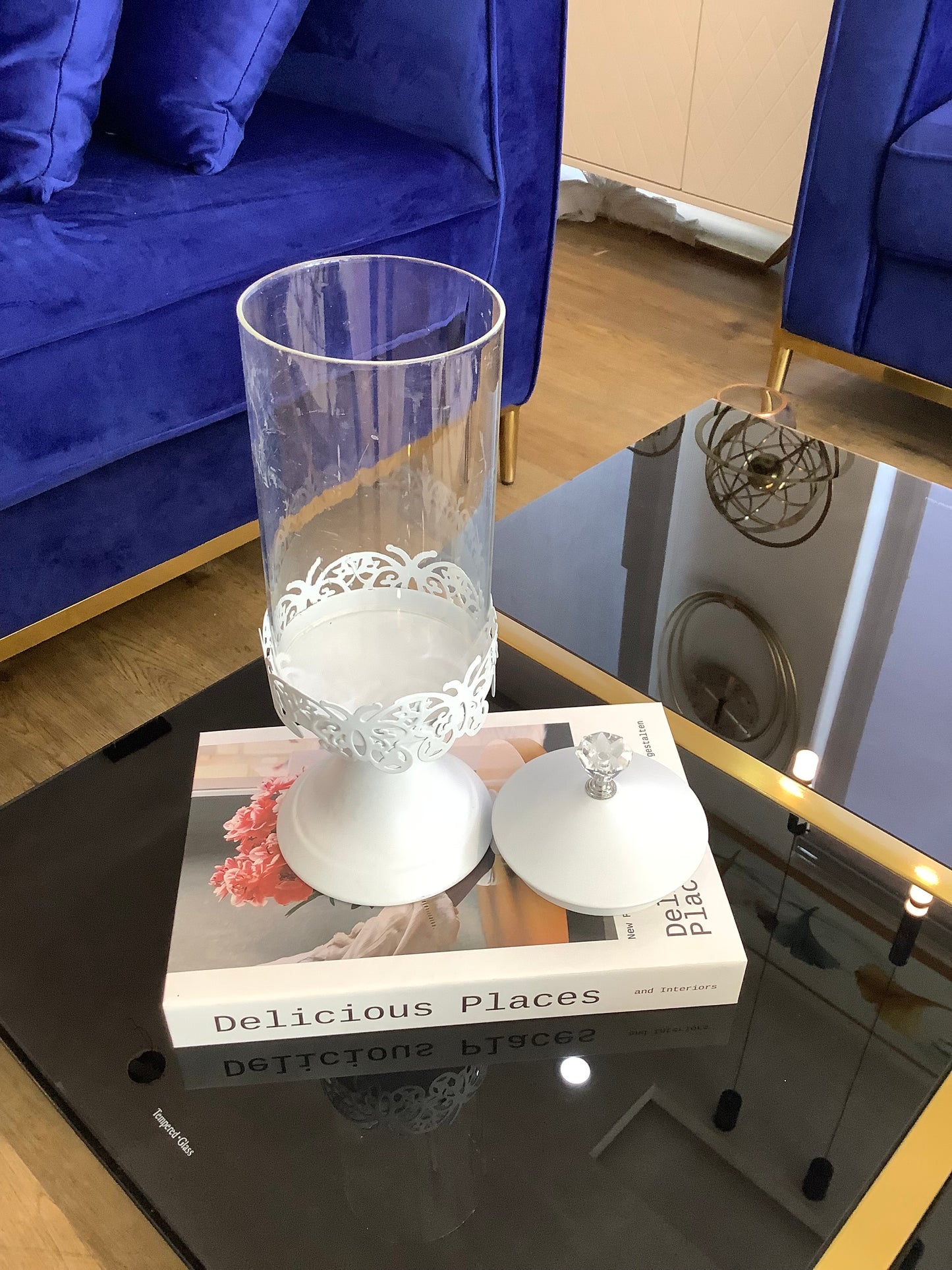 Candle holder