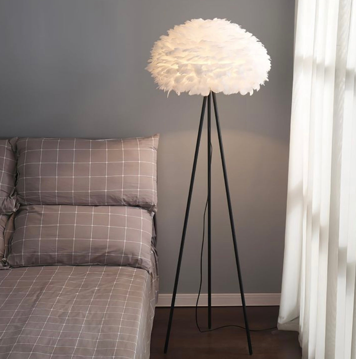 Feather standing lamp