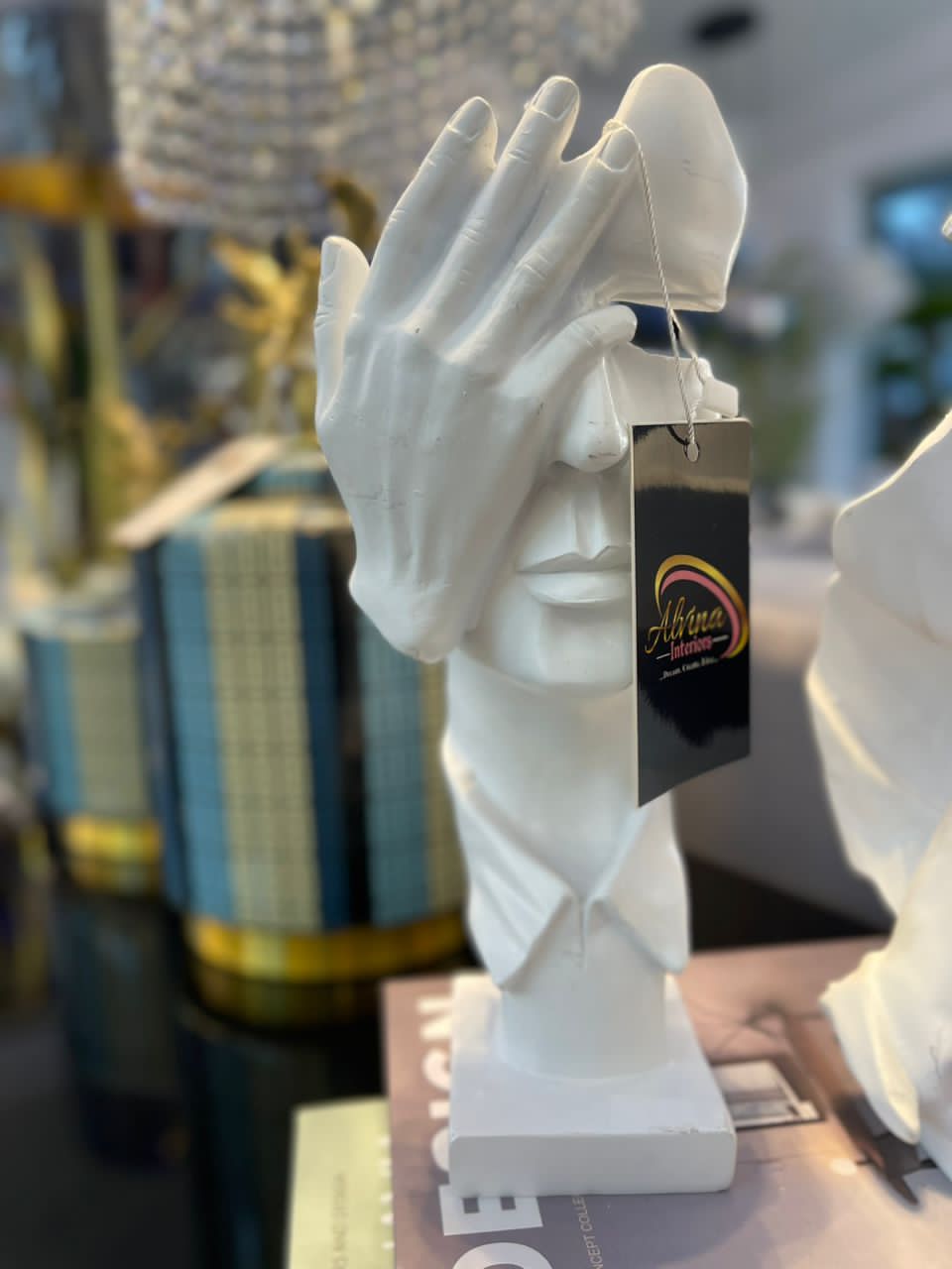 Figurine decor
