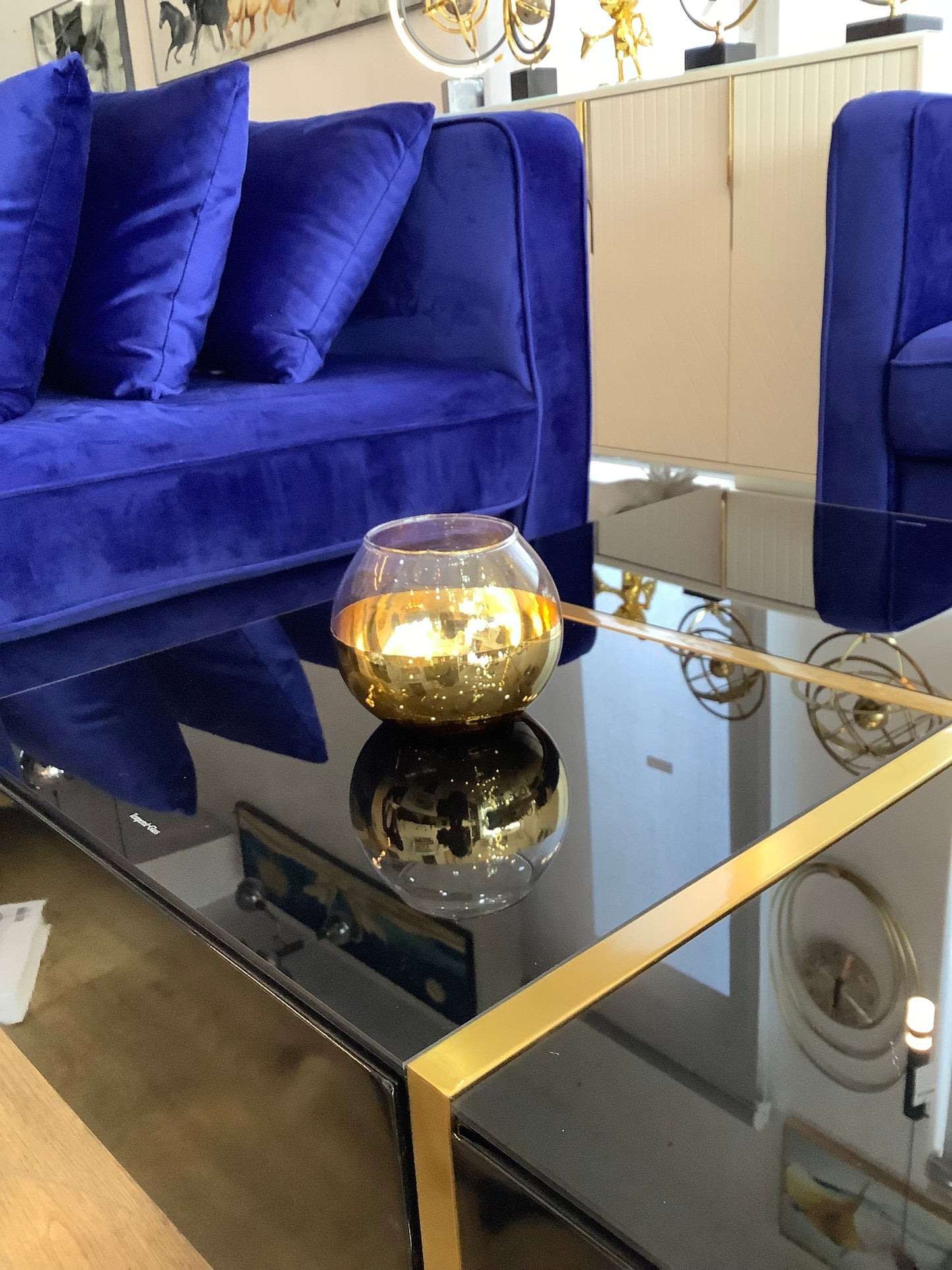 Gold vase and flower