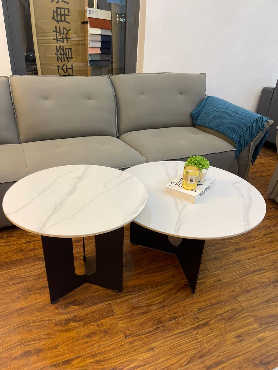 2 in 1 coffee table