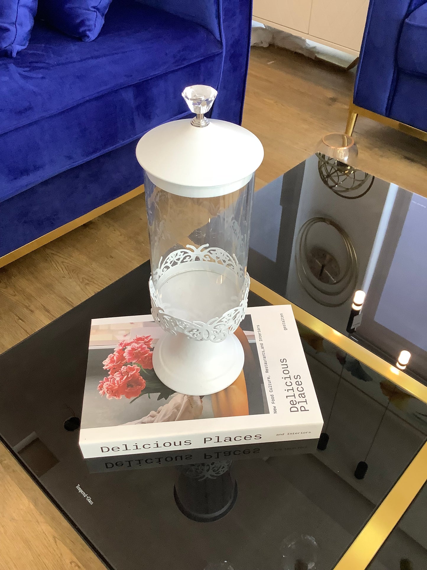 Candle holder