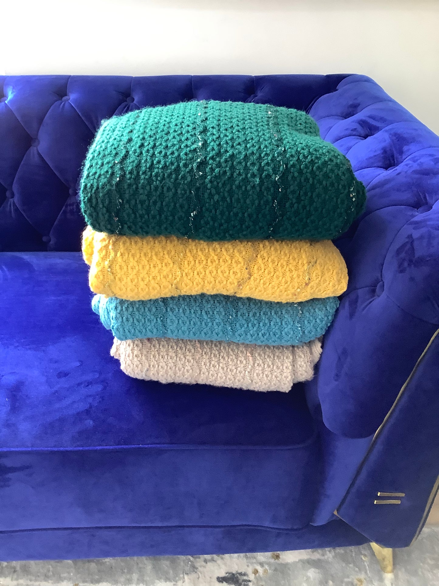 Throw blanket