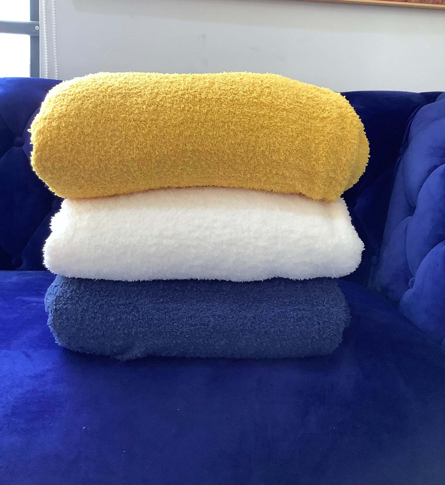 Throw blanket