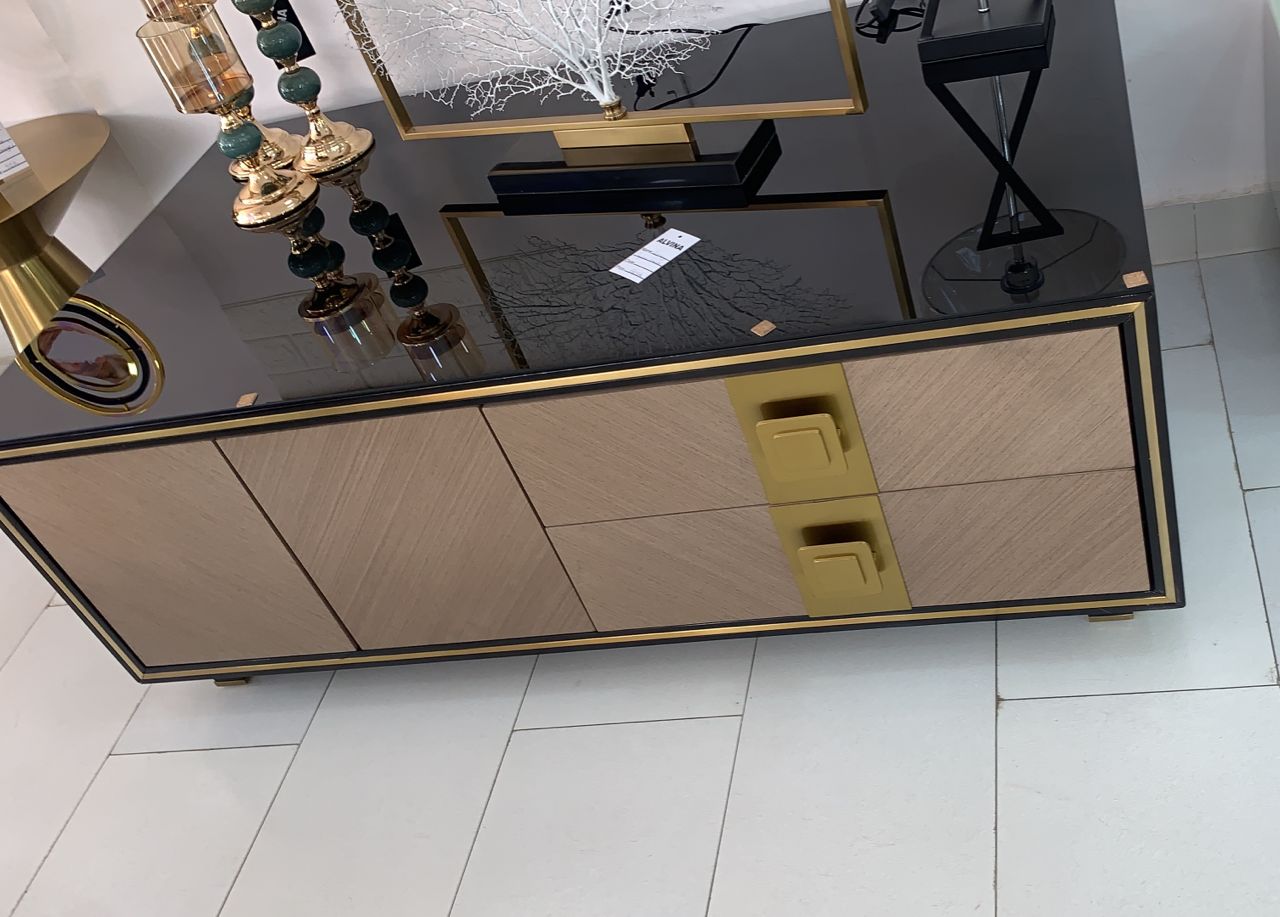 Luxury center table