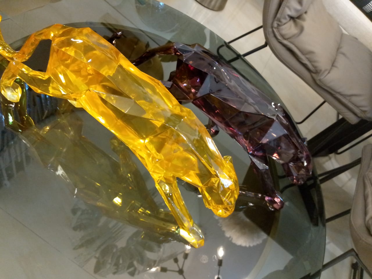 Transparent tiger decor