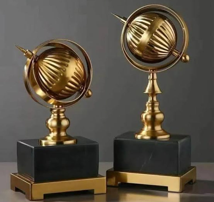 Pointy Globe decor
