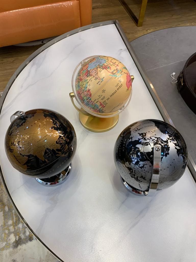 Globe decor