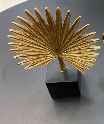 Leaf decor