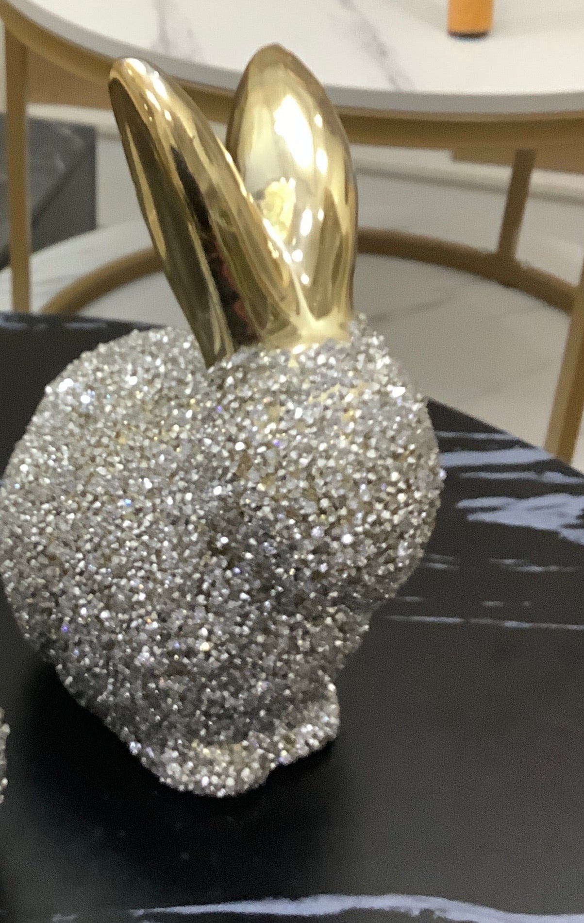 Bunny decor with glitters