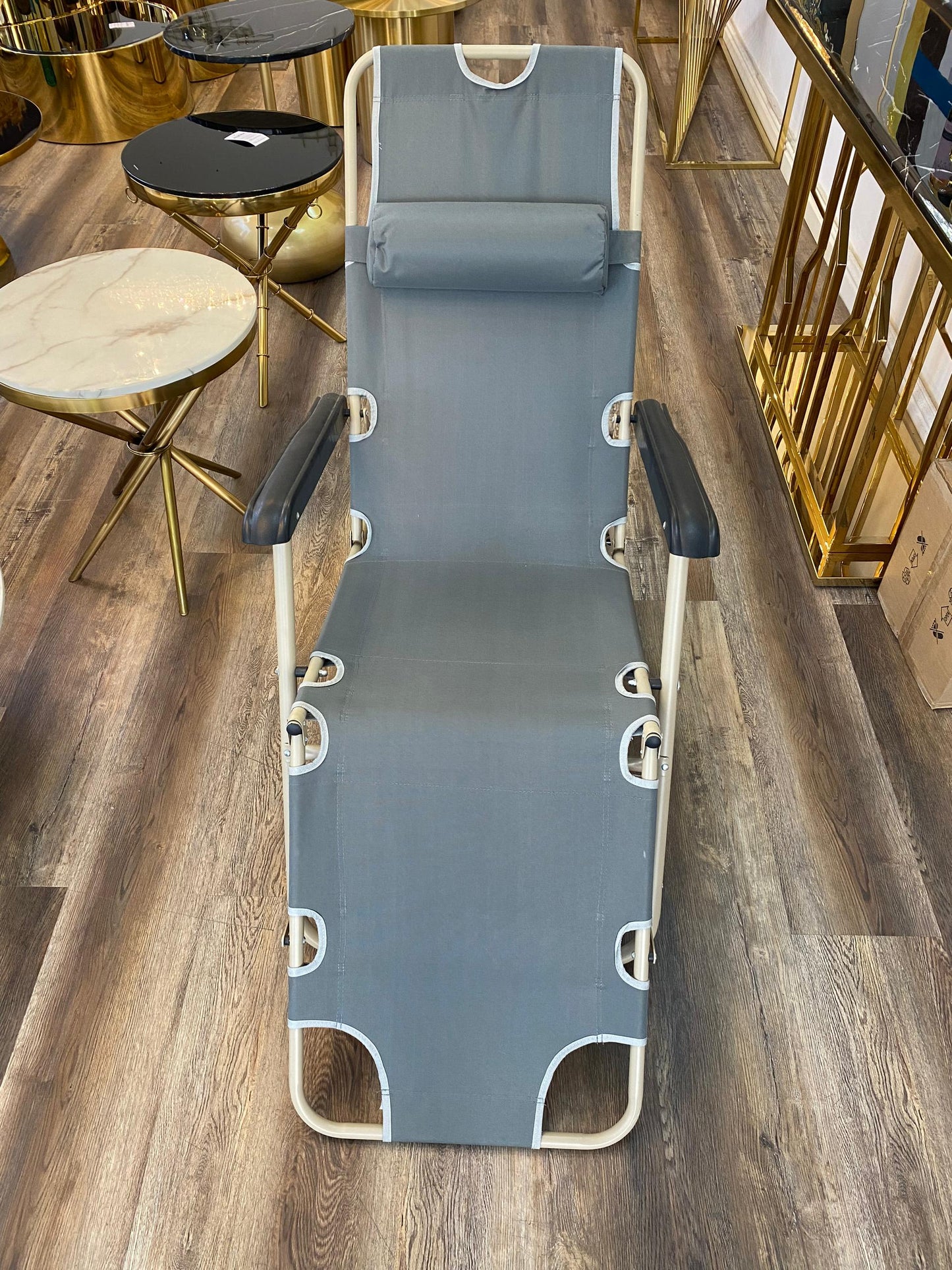 Relaxing chair