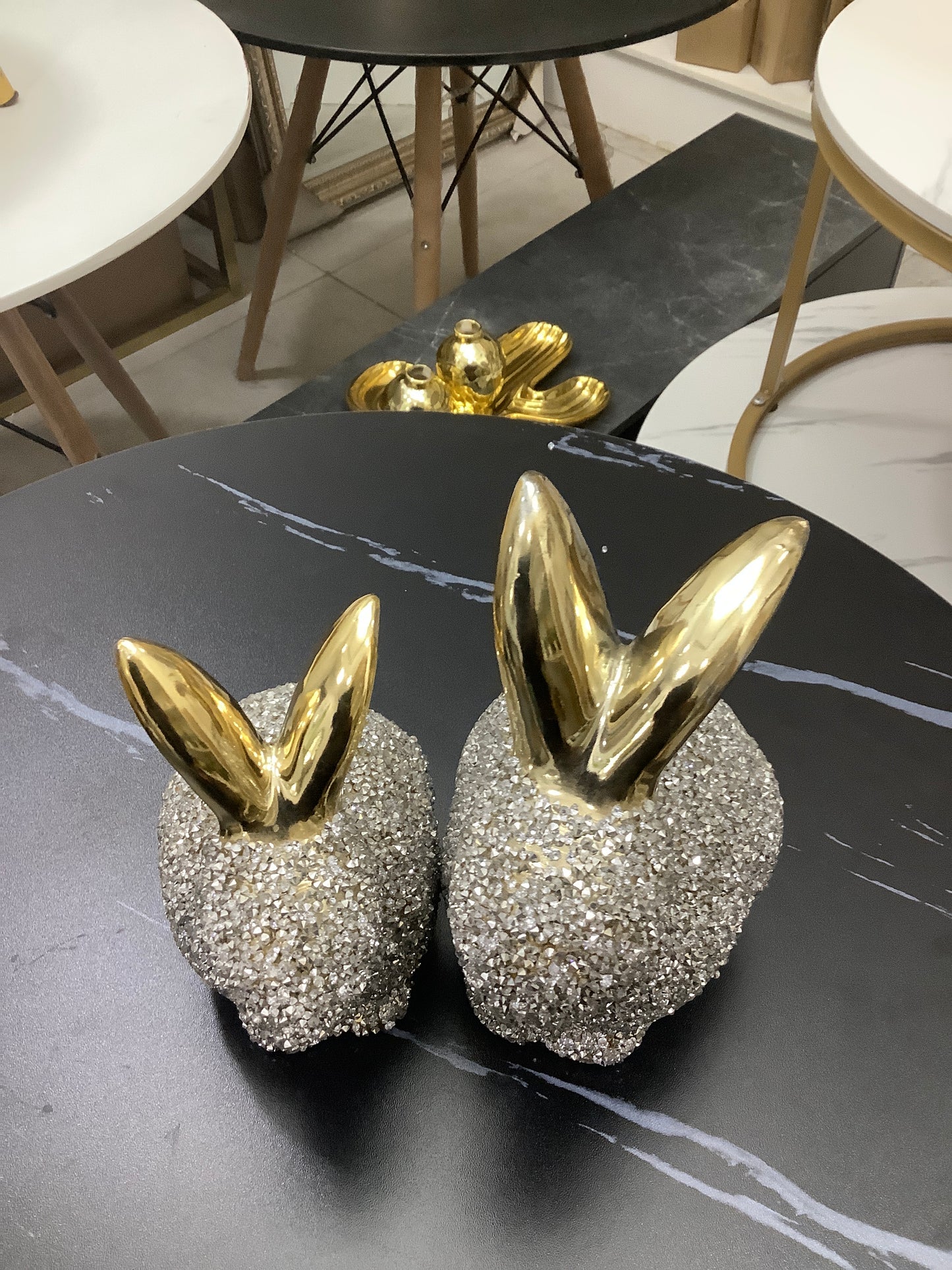 Bunny decor with glitters