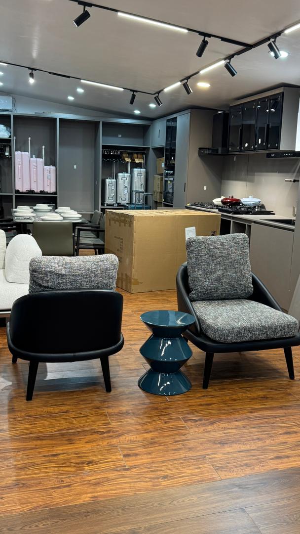 Accent chairs