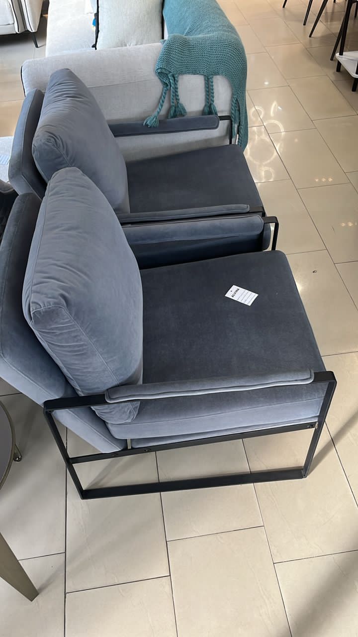 Accent chairs fabric