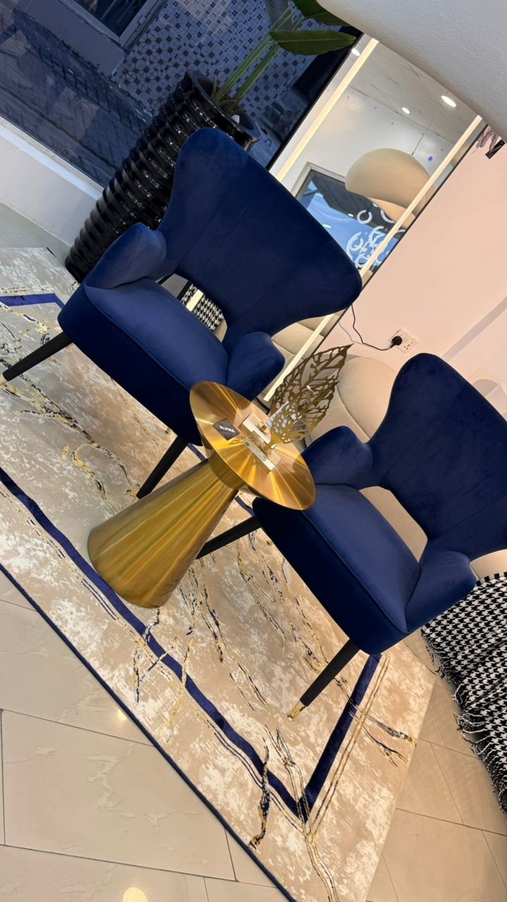 Accent chairs