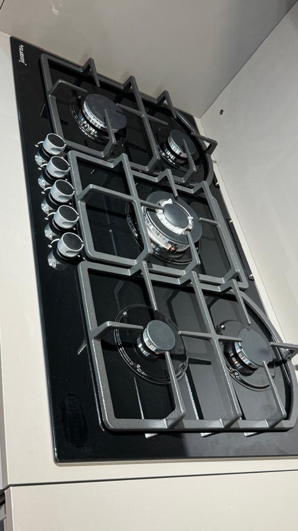 Premium inbuilt 5 burner Gas Cooker