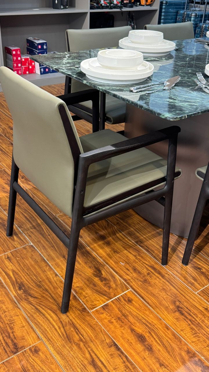 6 seater dining table