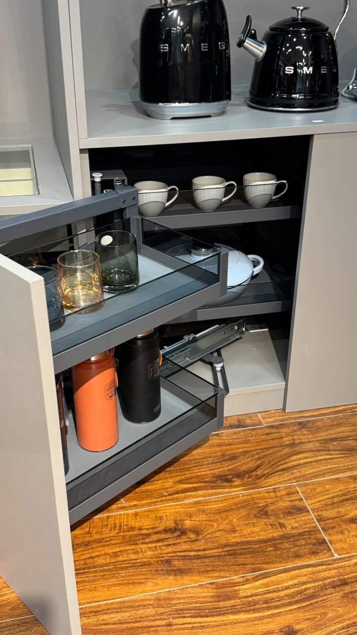 Magic corner
