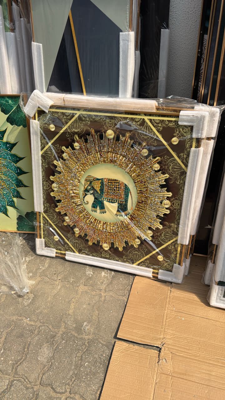 70 by 70cm crystal frame