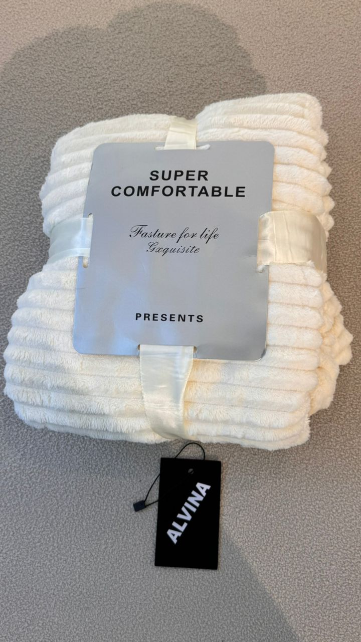 Throw blanket