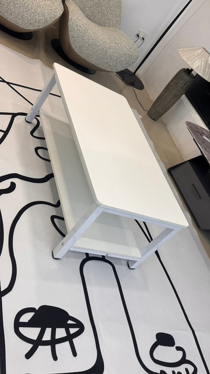 Minimalist coffee table