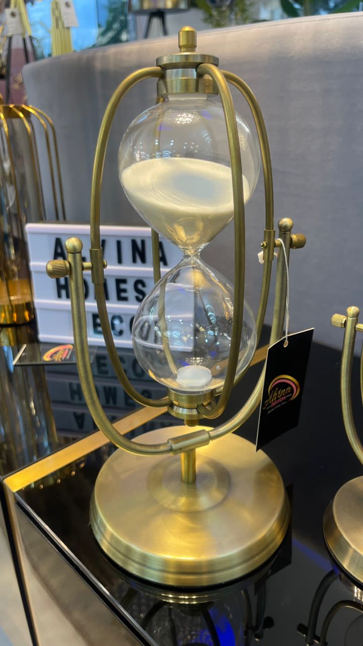 Hour glass decor