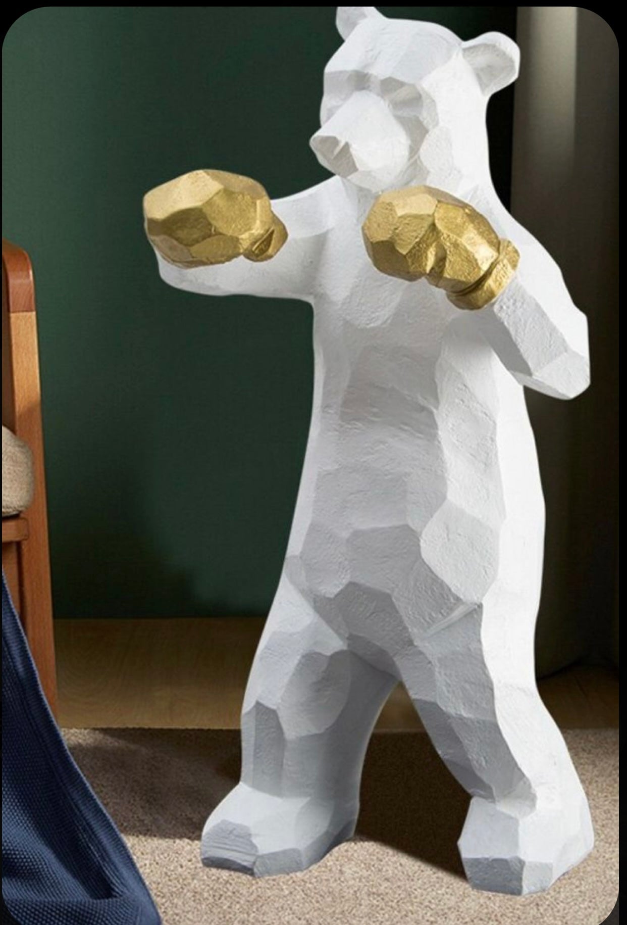 Boxing bear decor