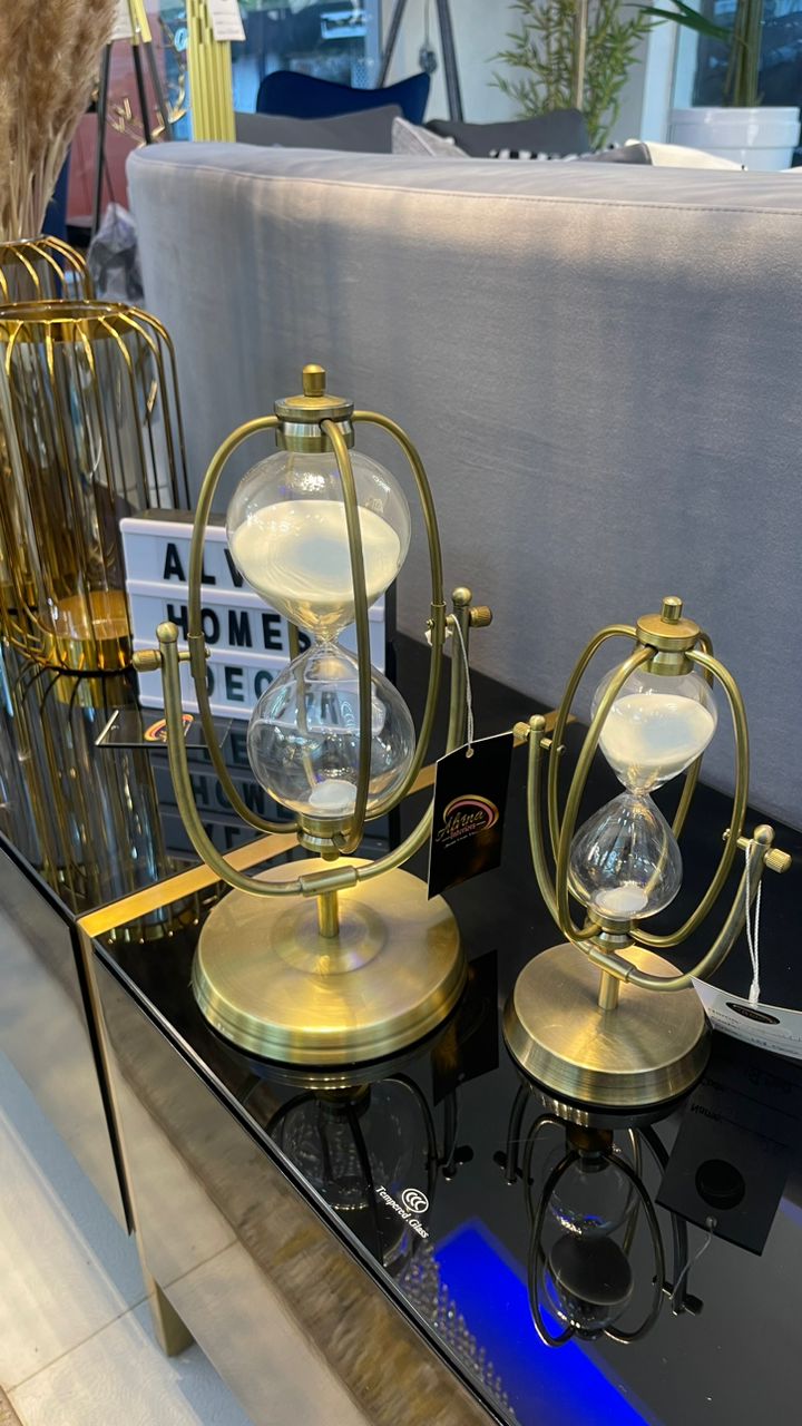 Hour glass decor