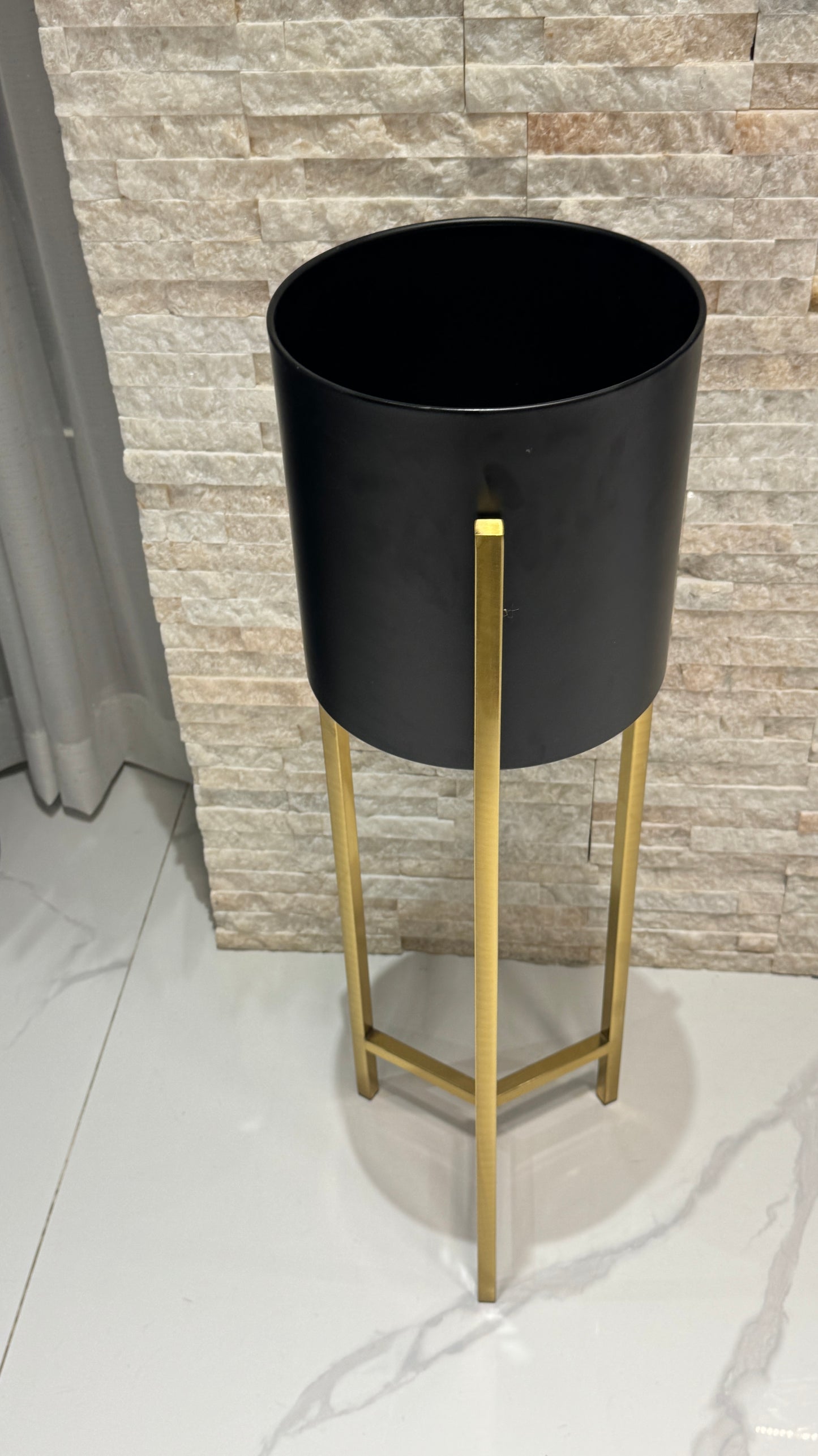 Black and gold stainless steel Vase SN02