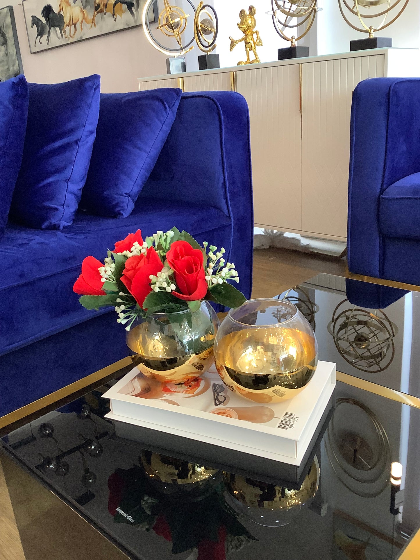 Gold vase and flower