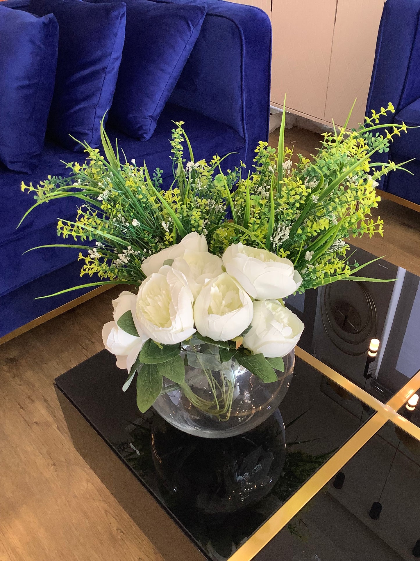 Fish bowl and flower