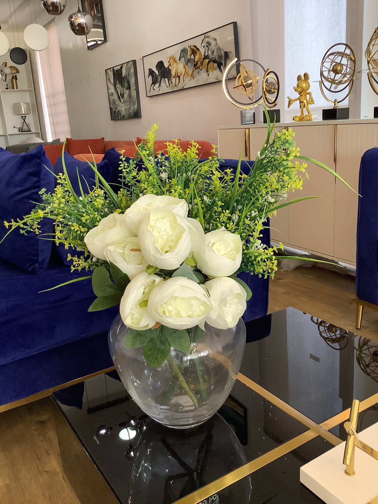 Transparent jar vase and rose