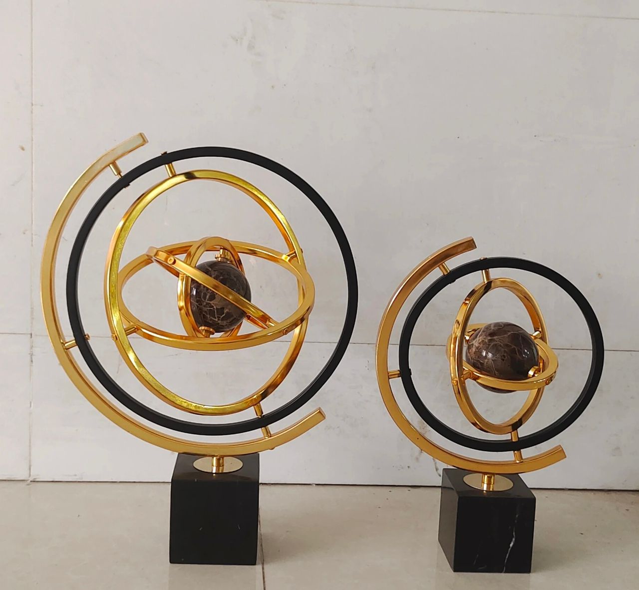 Globe decor
