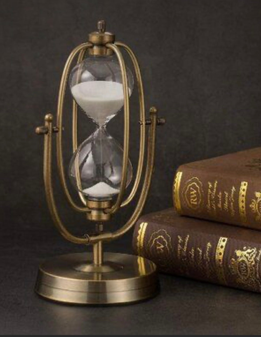 Hour glass decor