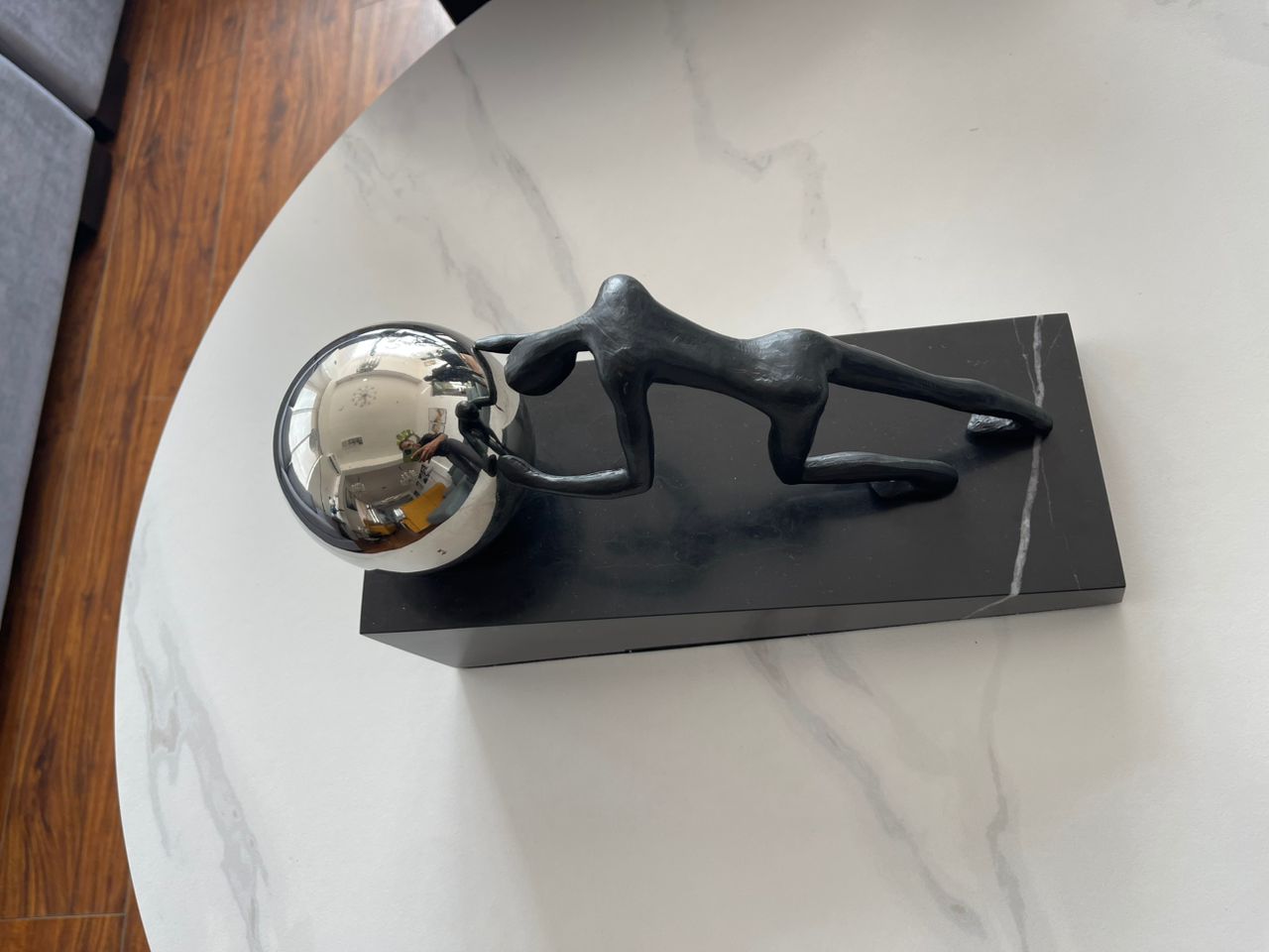 Pushing man luxury decor
