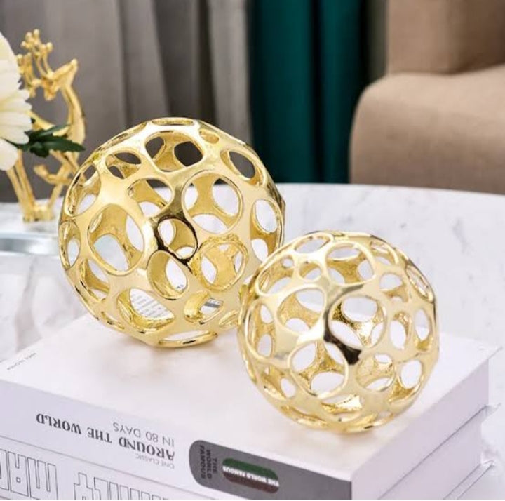 Hole ball decor