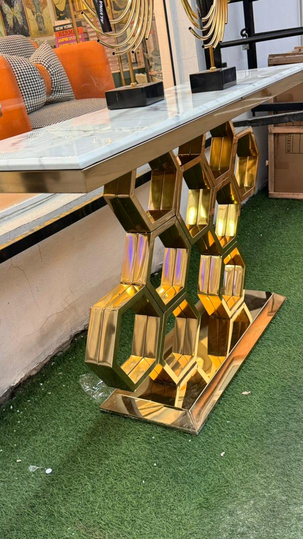Table console