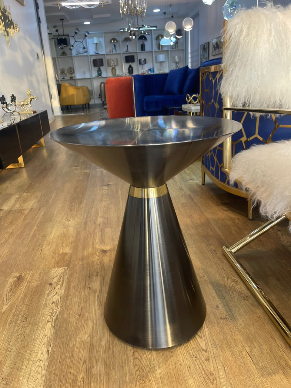 Side stool