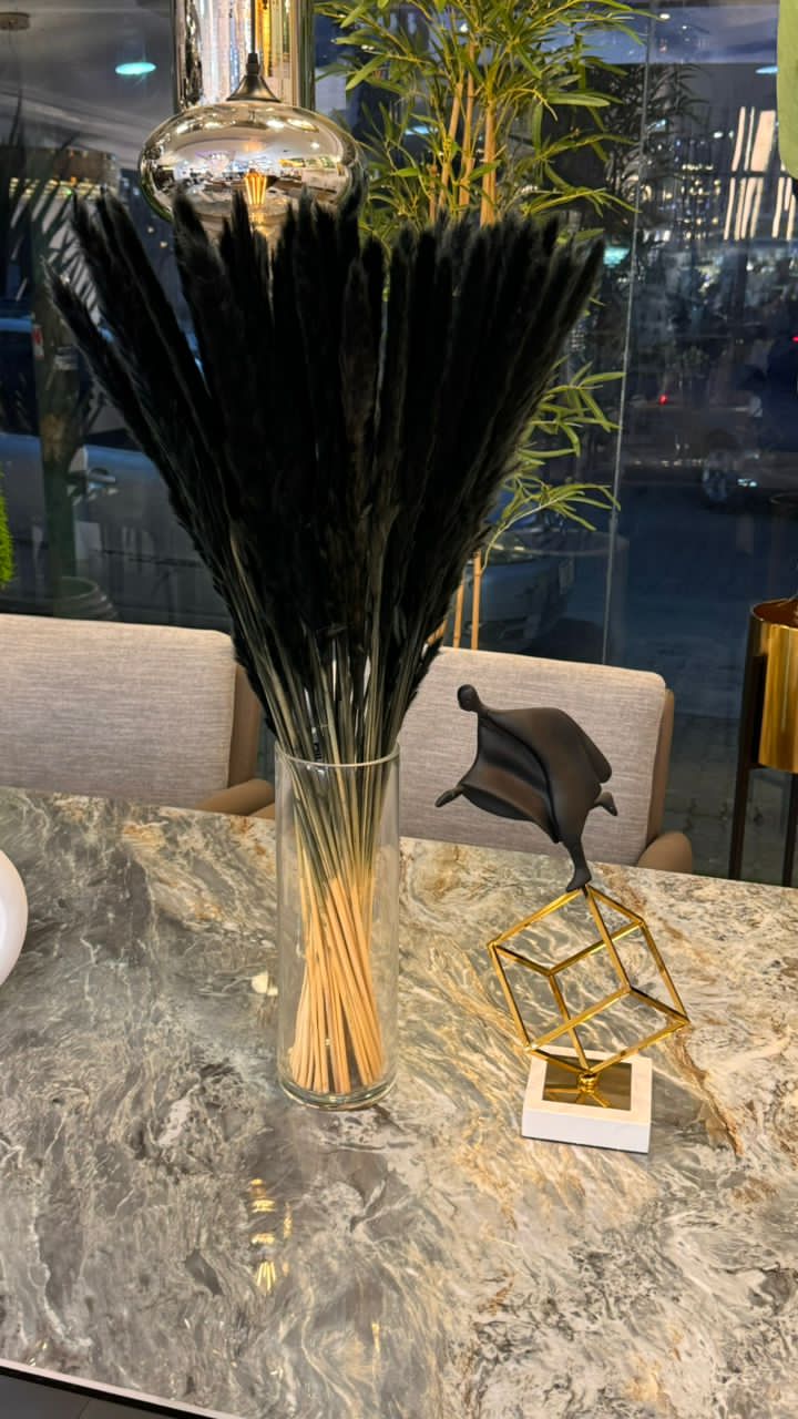 Vase and pampers