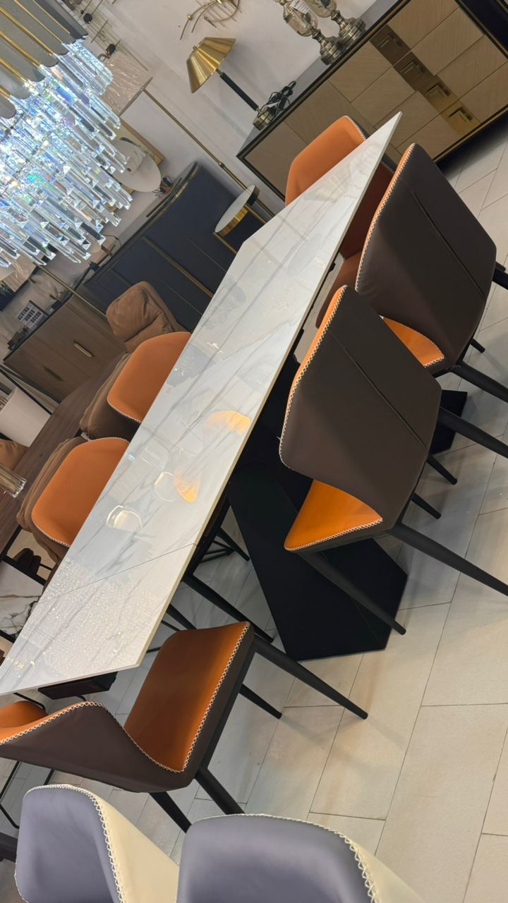 Extendable dining 6 seater