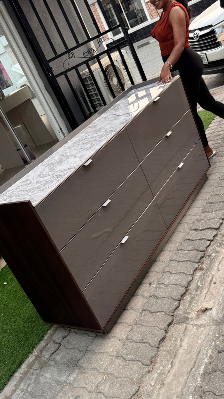 Sideboard
