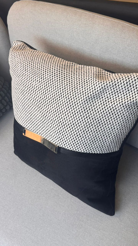 Throw pillow