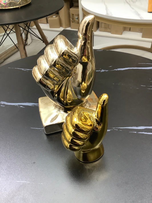 Thumbs up decor