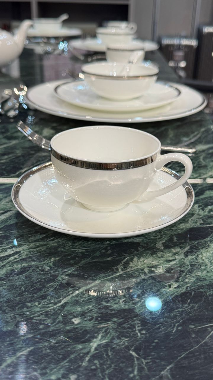 37 pieces Dinner Set