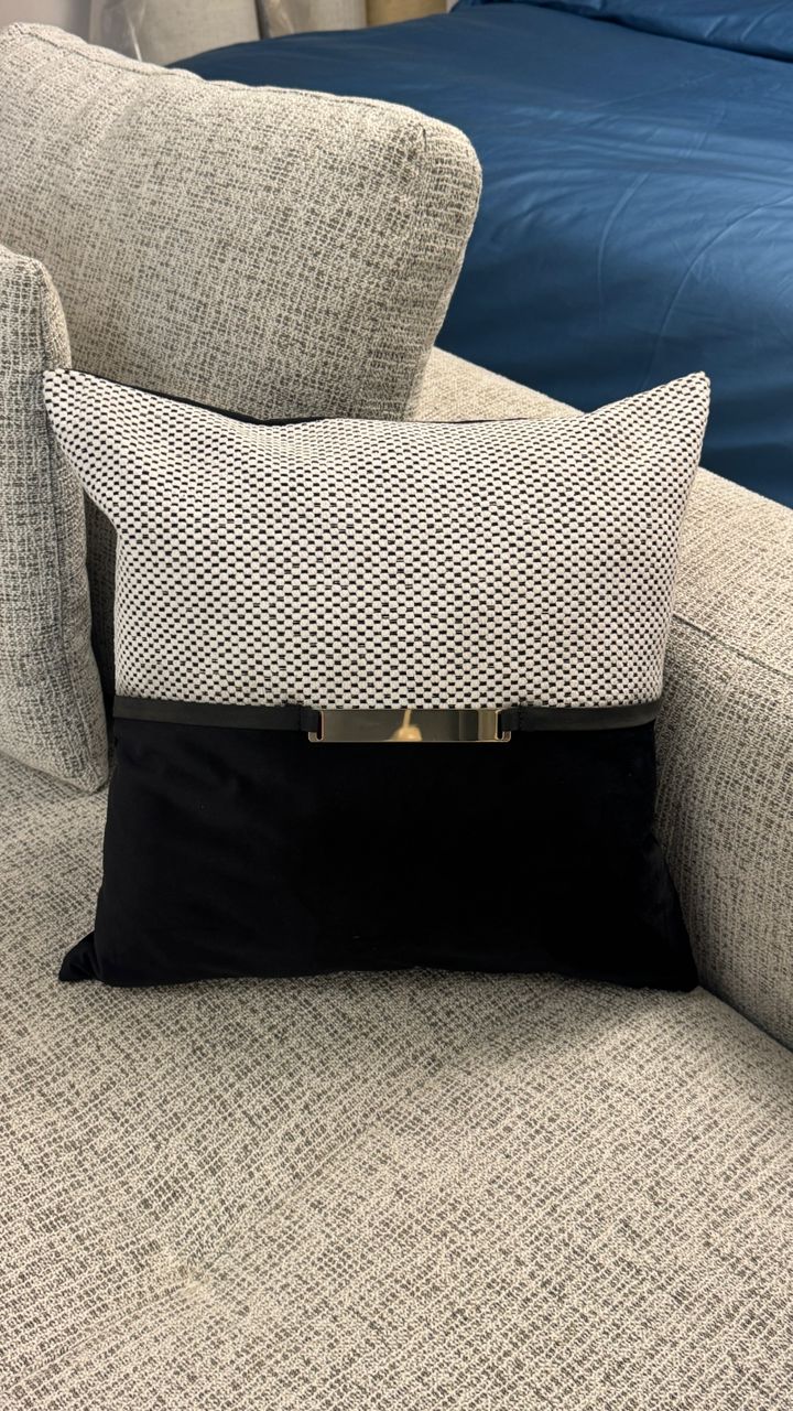 Throw pillow