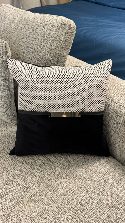 Throw pillow