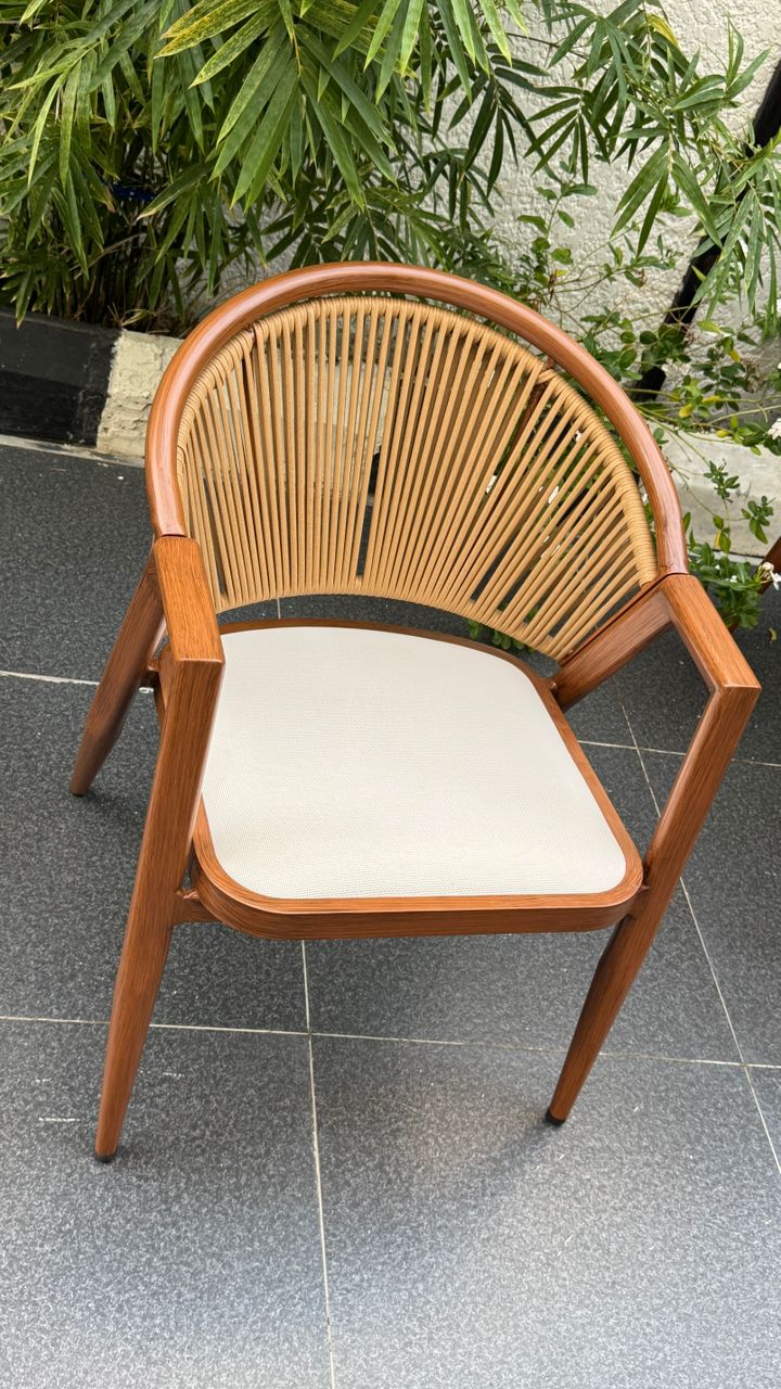 Outdoor Table and Chairs