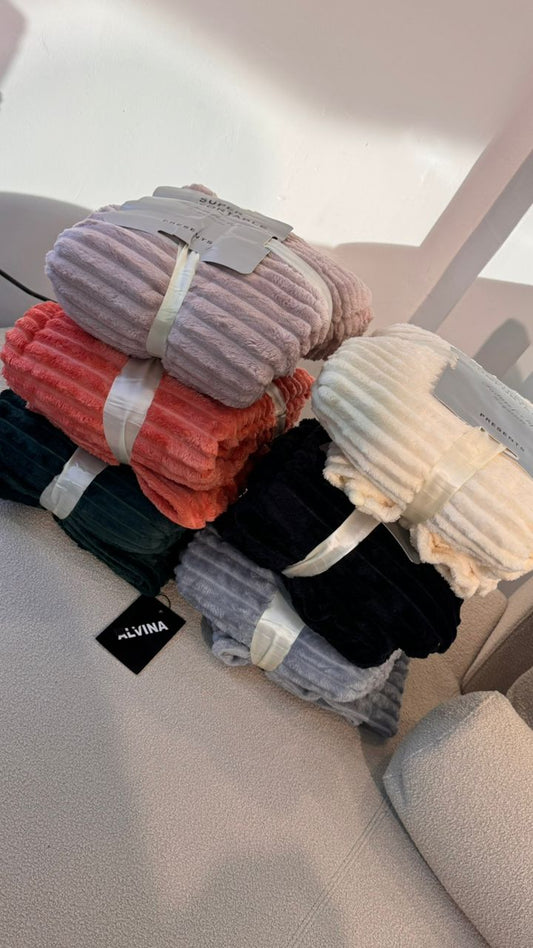 Throw blanket